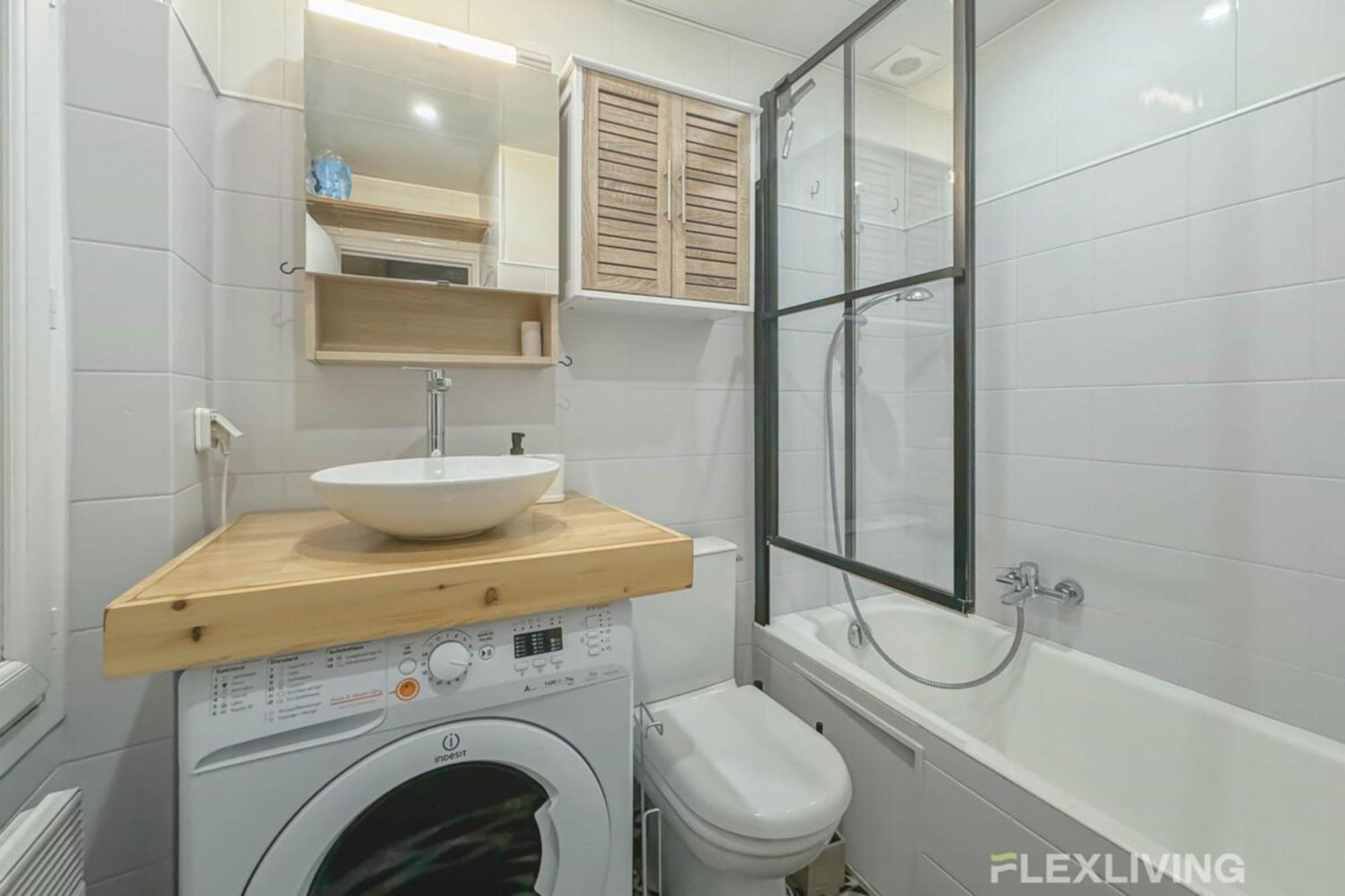 Flexliving - - Dessous Des Berges - * Parigi